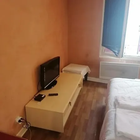 Studio avec wifi a Aurillac Appartamento